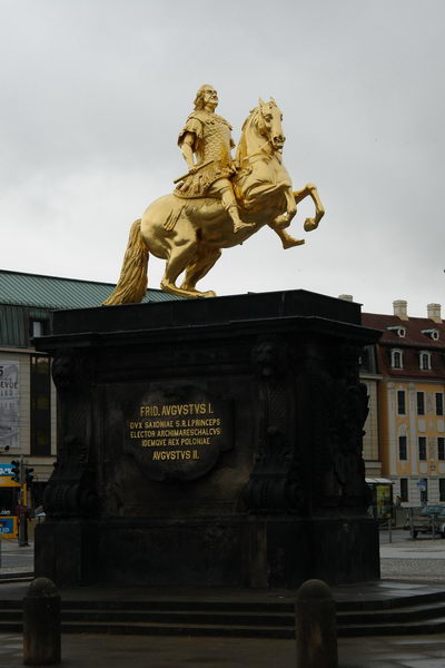 Золотой Всадник. Конная статуя Фридриха Августа I Сильного, короля Саксонии. Дрезден
