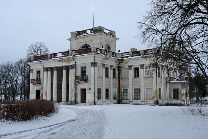 Жемыславль дворец Уместовских, зима
