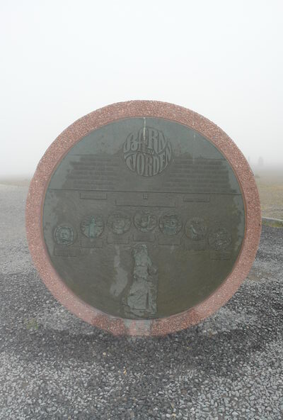 Мыс Нордкапп - самая северная точка Европы. Монумент Дитя мира