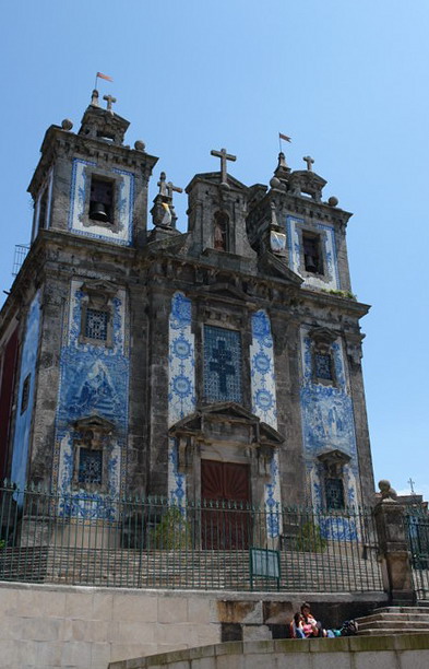 Храмы в Порту отделаны голубой плиткой