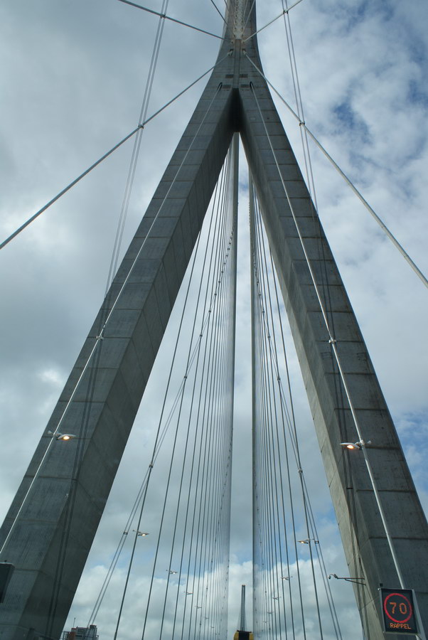 Франция, мост через Эстуарий Сены
